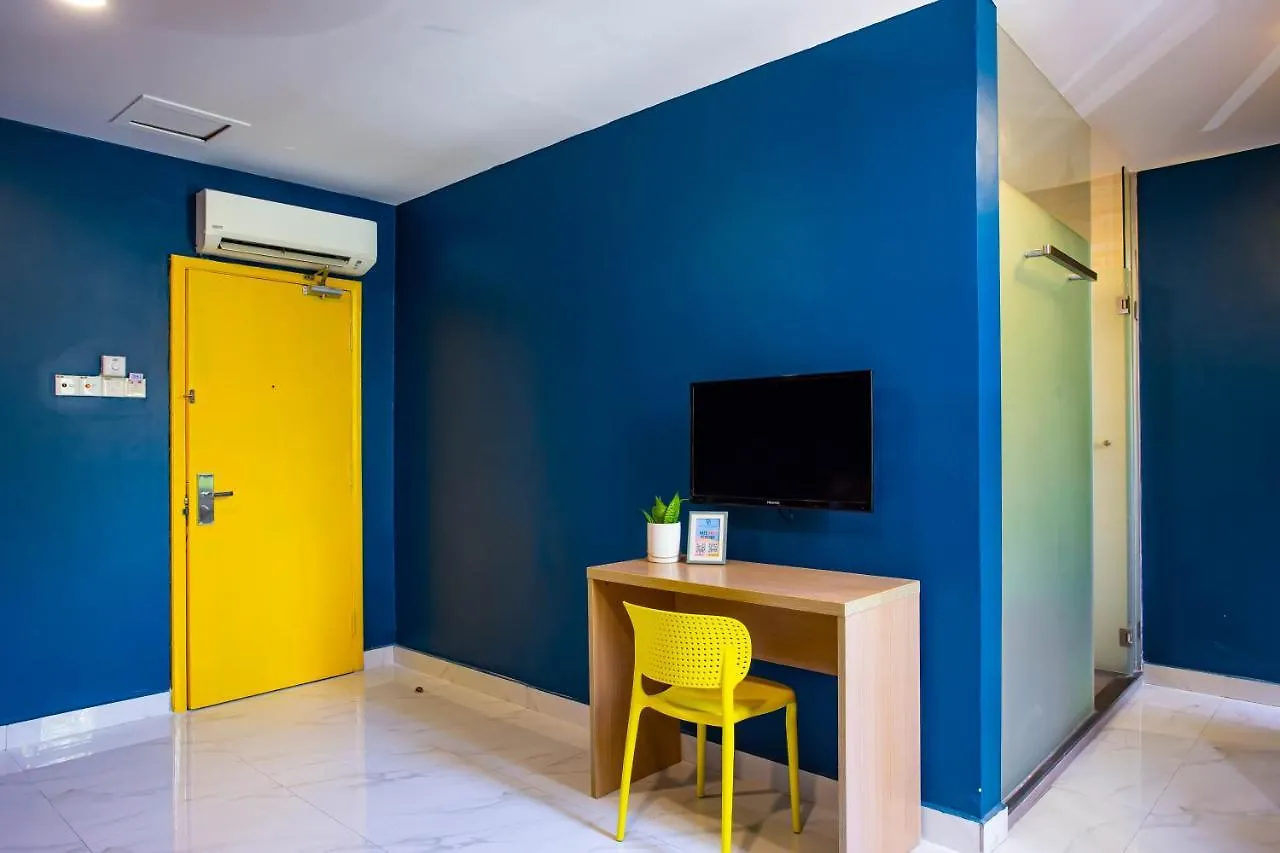Beez Hotel Kuala Lumpur 2*,